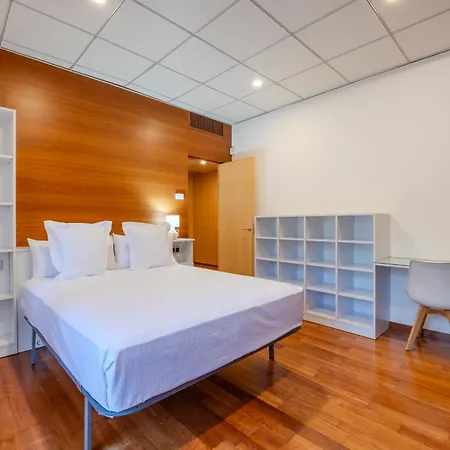 Flateli Palau Gerona